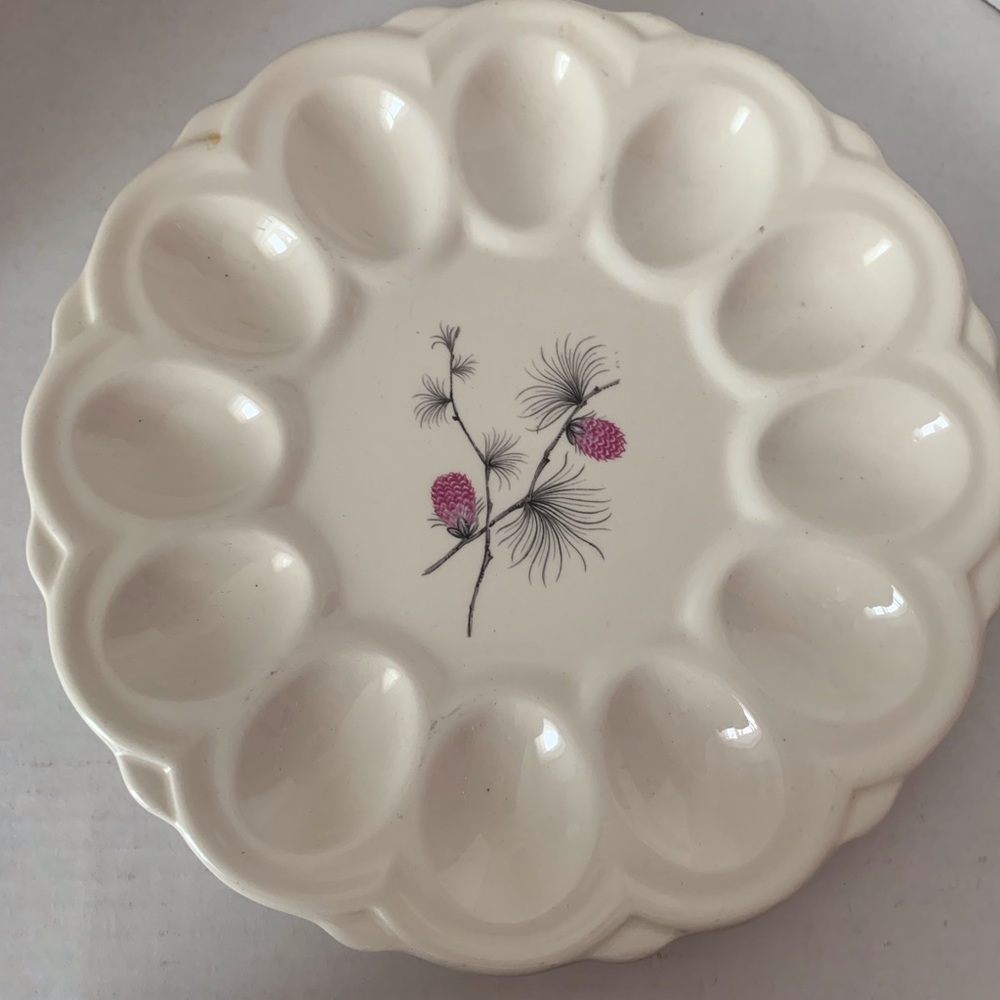 Canonsburg Wild Clover Pink Pine Cone Deviled Egg Plate